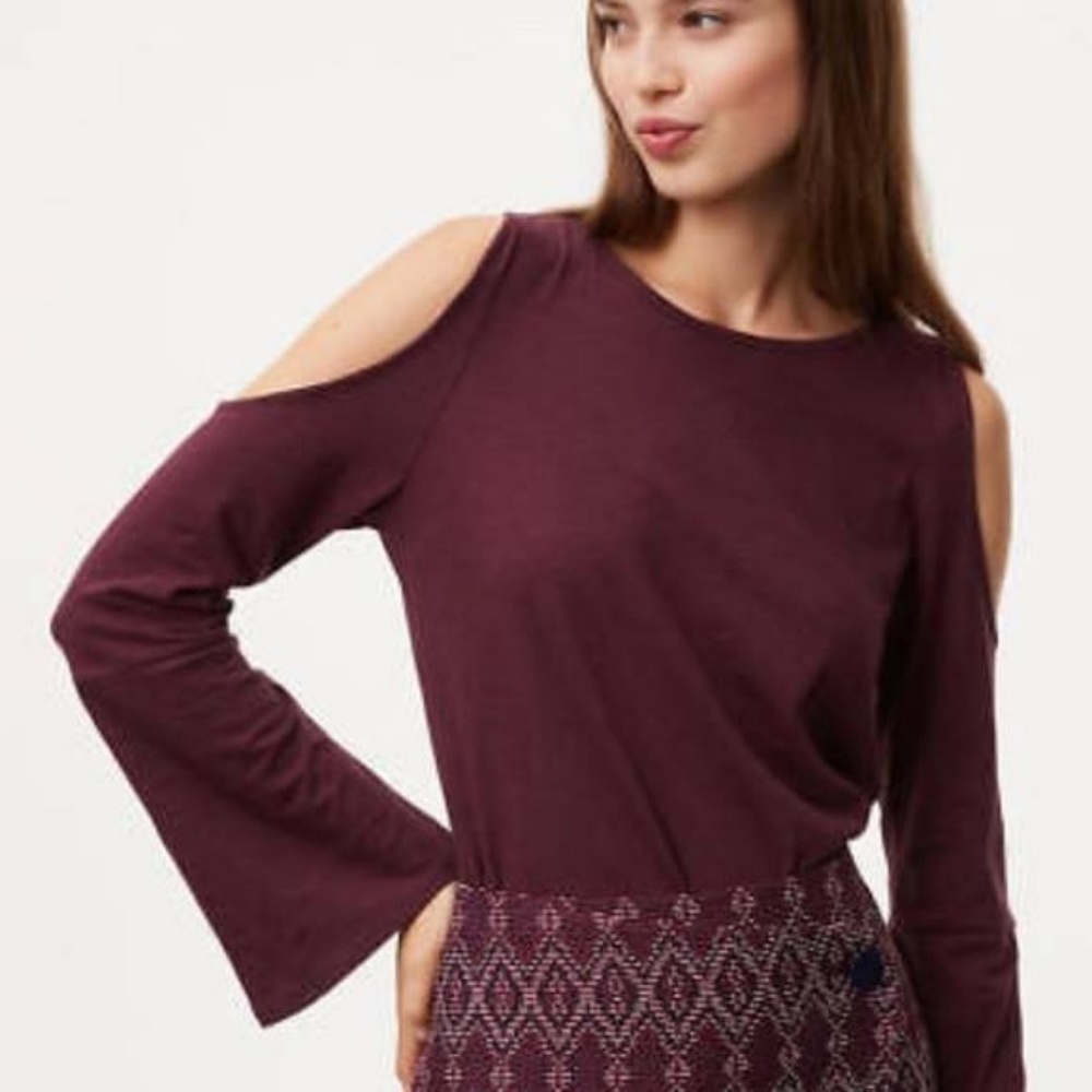 LOFT summer cold shoulder top